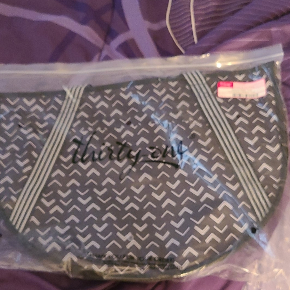 Thirty one round utility tote